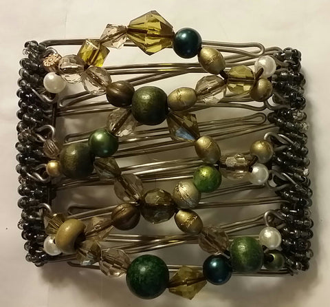 7 tooth, Beautiful Olive Green, and neutral colors